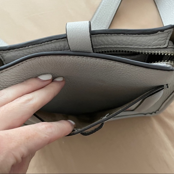 HOST PICK 💥 1 of a Kind Rebecca Minkoff Bag - Picture 7 of 9